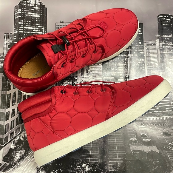 Sun + Stone Mens Puffer Sneakers - Picture 2 of 9